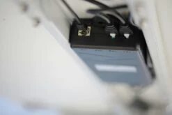 Elektrisch Höhenverstellbarer Schreibtisch 750-1300mm / 1200 X 800 Mm, Weiß 12 Elektrisch Höhenverstellbarer Schreibtisch 750-1300mm / 1200 X 800 Mm, Weiß -Büromöbel Geschäft f79a1750 6596 416d 94ee 0b05dedb1648